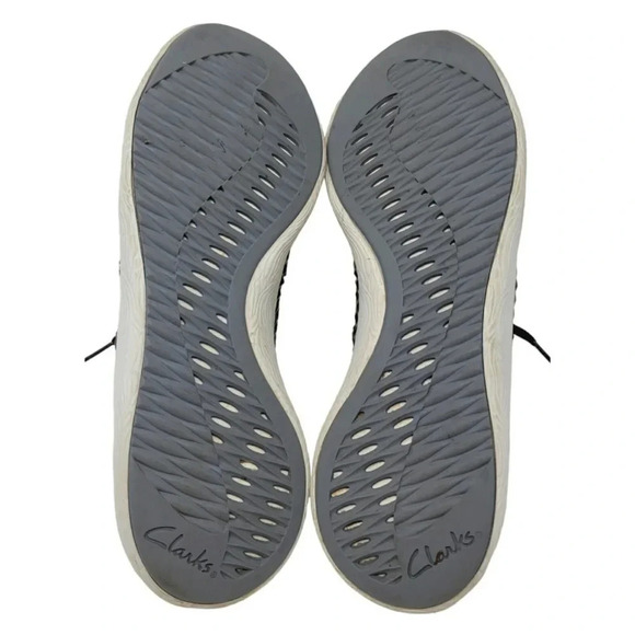 Clarks Cowley Faye Black Sneaker Size 8.5 - Picture 6 of 7